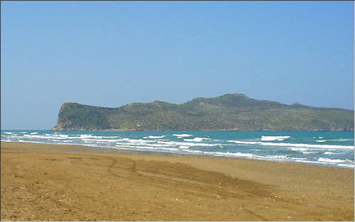 Agia Marina: Thodorou island (west half)